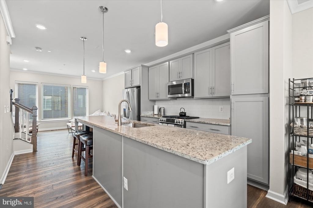 8156 Tompkins Street - Photo 13