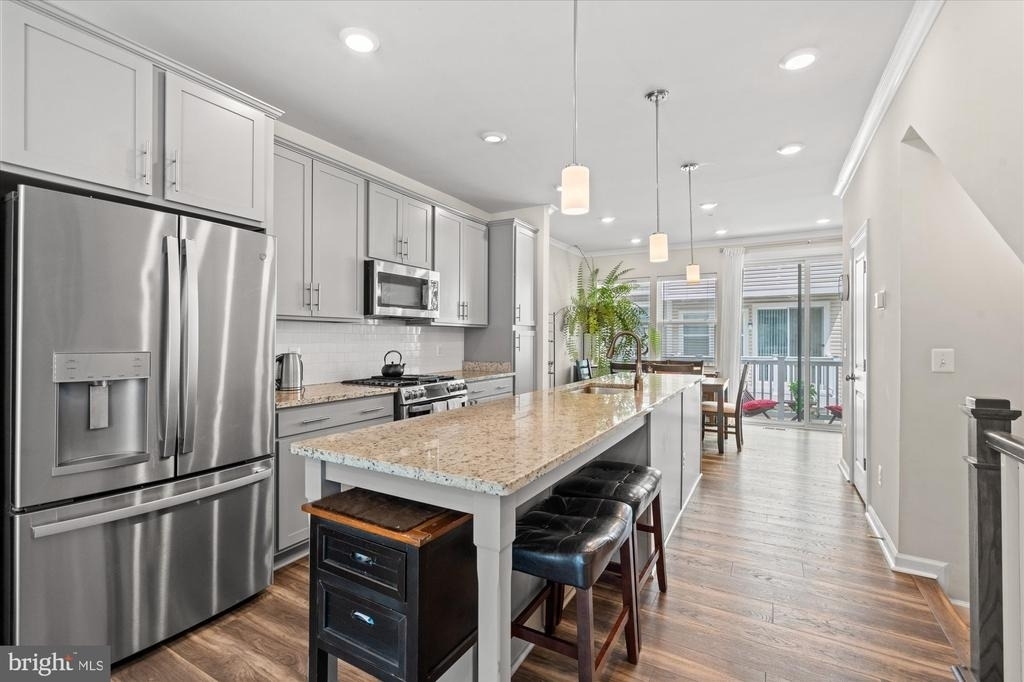 8156 Tompkins Street - Photo 10