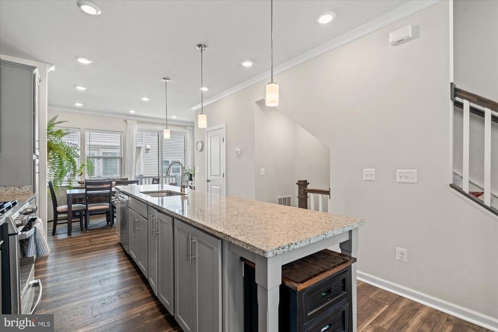 8156 Tompkins Street - Photo 12