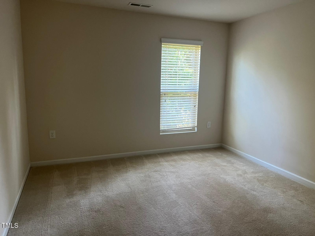 522 Denhoff Drive - Photo 15