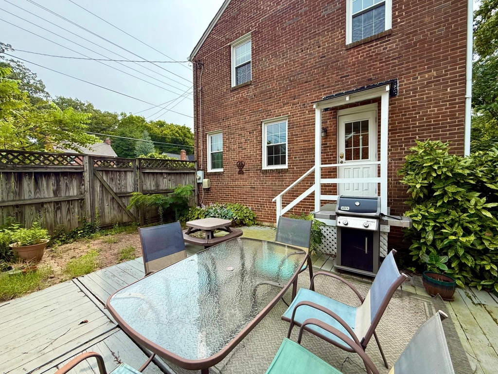 9116 Flower Avenue - Photo 18