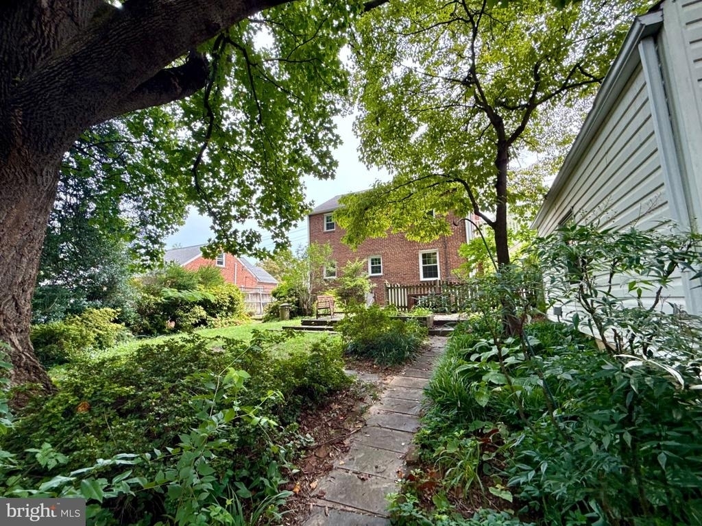 9116 Flower Avenue - Photo 21