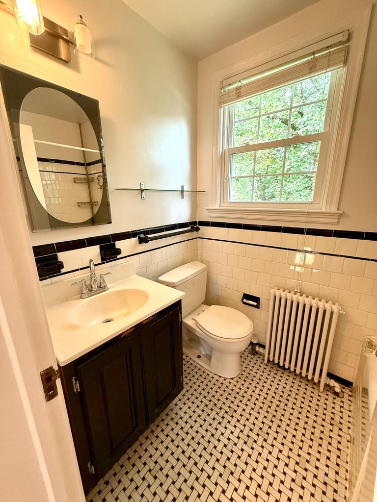 9116 Flower Avenue - Photo 11