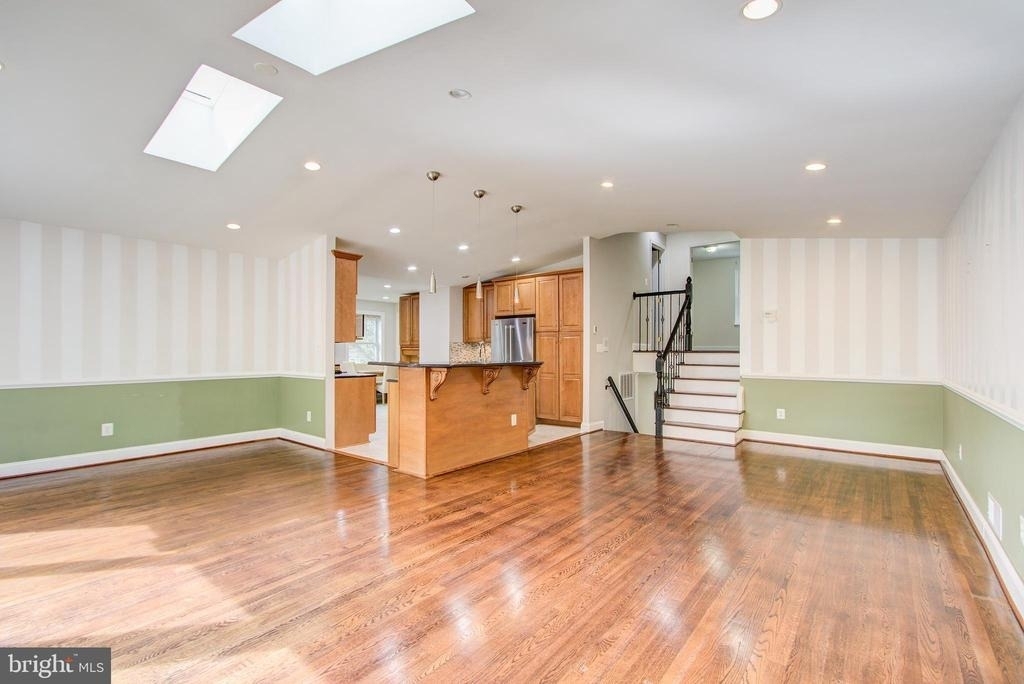 9203 Cedarcrest Drive - Photo 5