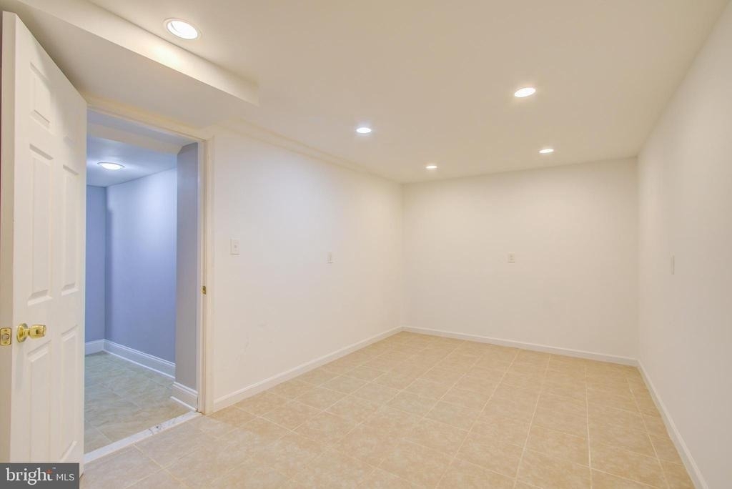 9203 Cedarcrest Drive - Photo 30