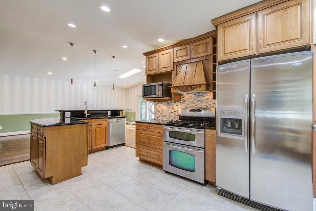 9203 Cedarcrest Drive - Photo 10