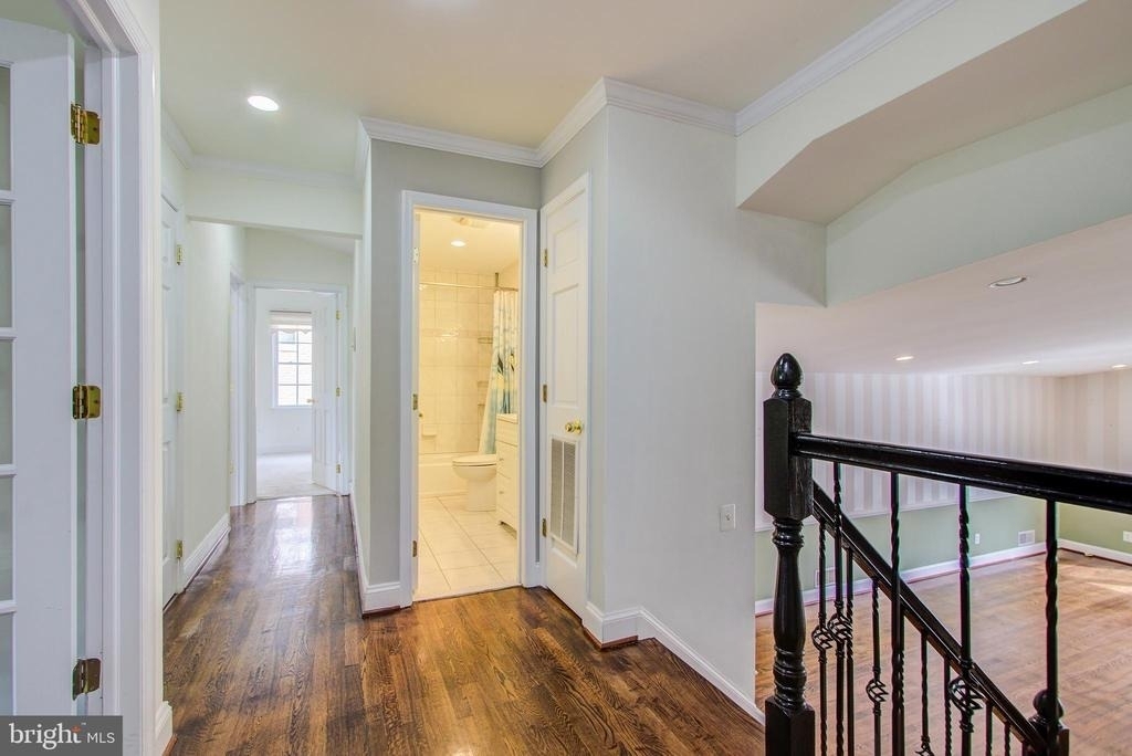 9203 Cedarcrest Drive - Photo 18