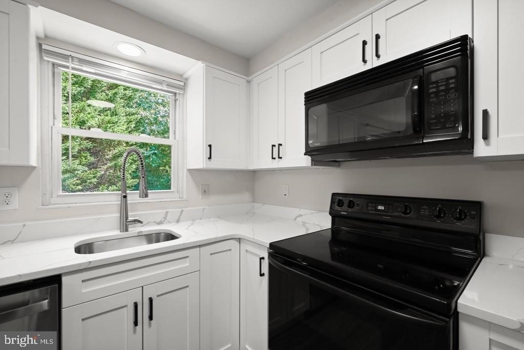 5435 The Bridle Path - Photo 10