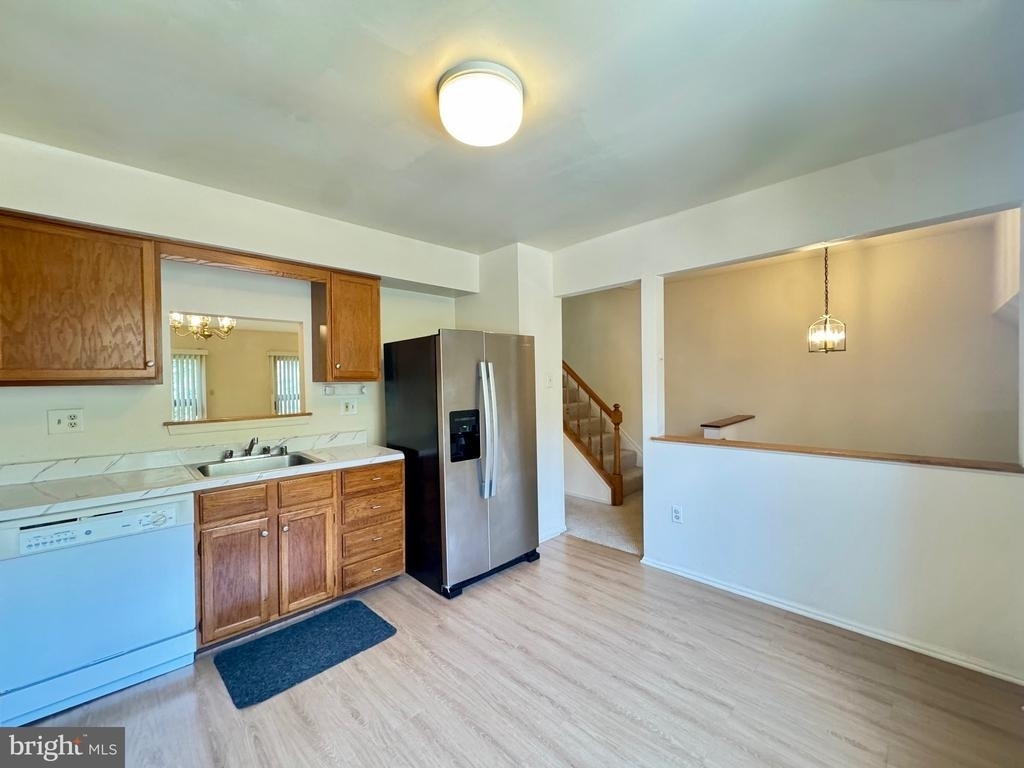 4711 Leyden Way - Photo 6