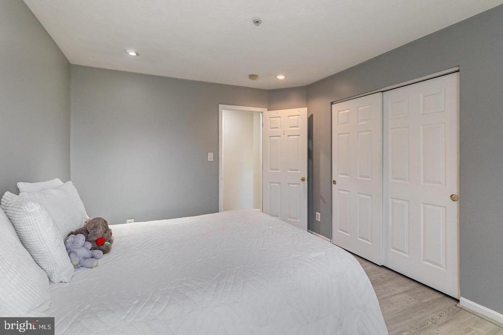 542 Berrycrest Way - Photo 17