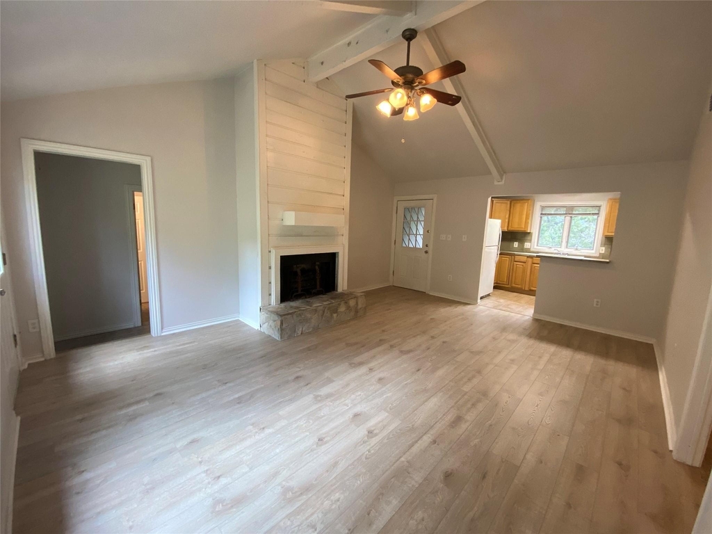 1516 Lisa Dr - Photo 2