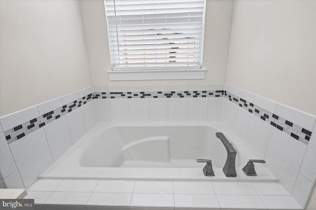 6302 Greenleigh Avenue - Photo 32
