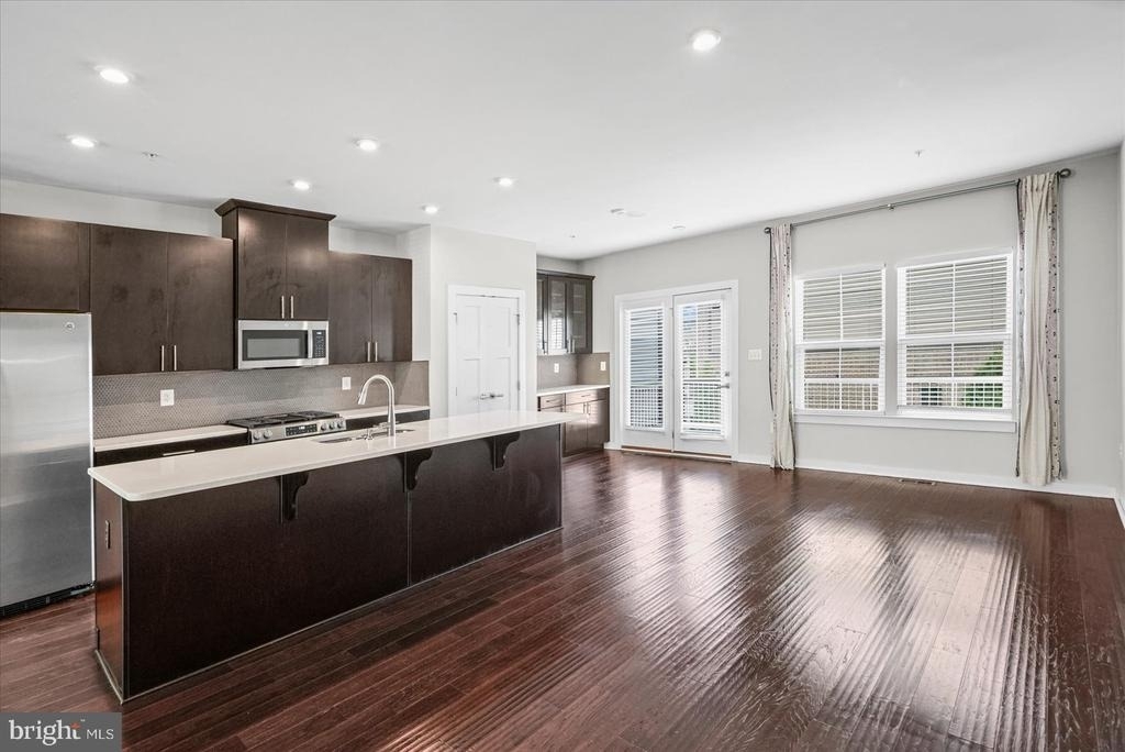 6302 Greenleigh Avenue - Photo 16