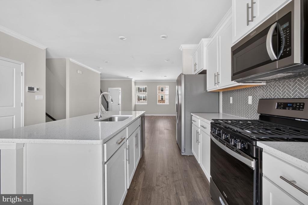 27 Merion Avenue - Photo 6