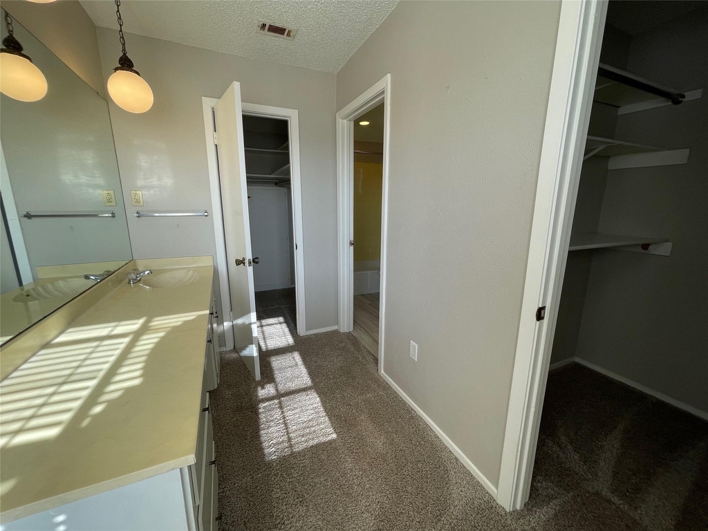 412 Blue Valley Dr - Photo 12