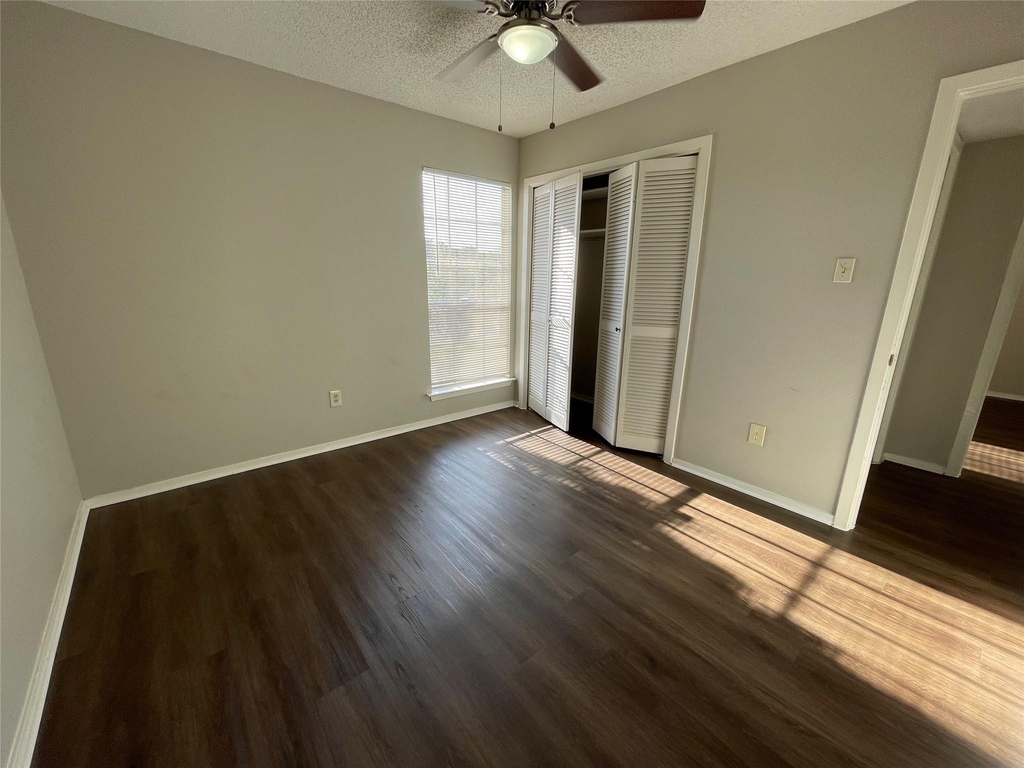 412 Blue Valley Dr - Photo 8