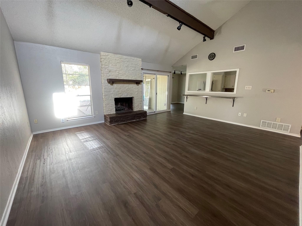 412 Blue Valley Dr - Photo 1