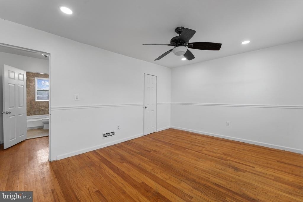 4022 Ardley Avenue - Photo 10