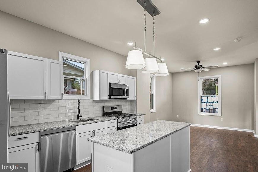 3909 Fleetwood Avenue - Photo 3