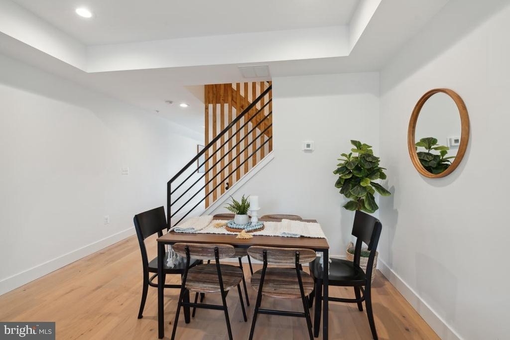 1207 Dellwood Avenue - Photo 8