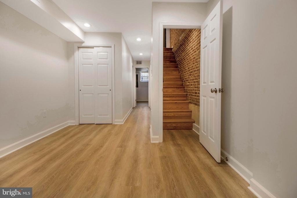 333 S Conkling Street - Photo 23