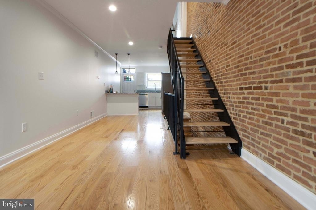 333 S Conkling Street - Photo 9