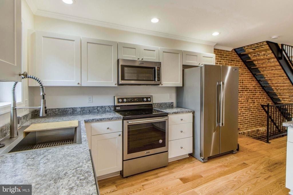 333 S Conkling Street - Photo 6