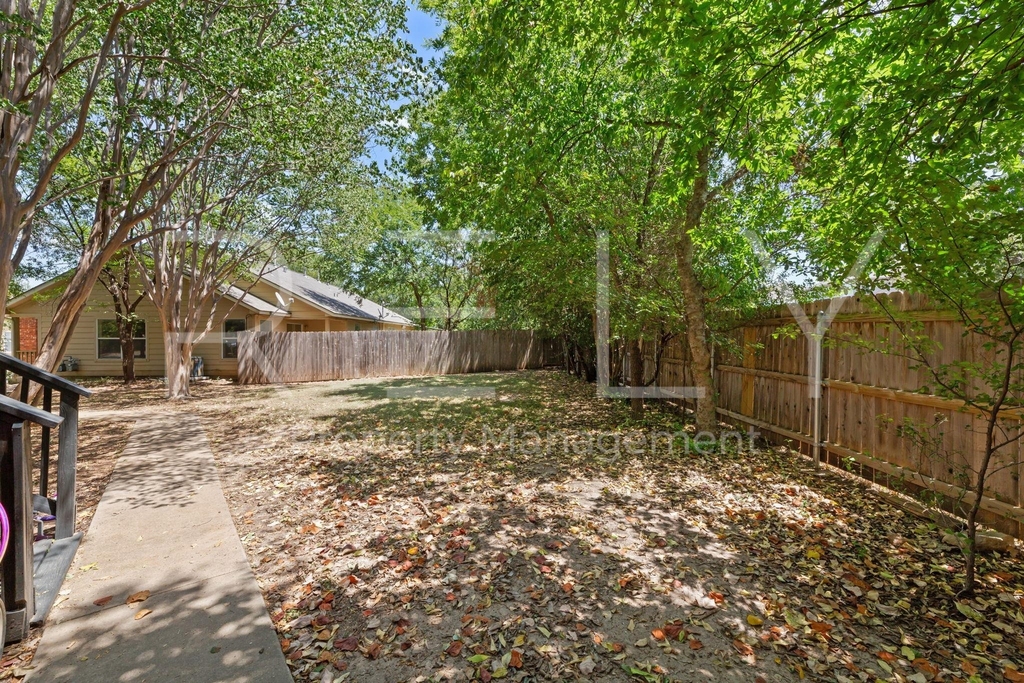 2908 Whisper Oaks Ln - Photo 30