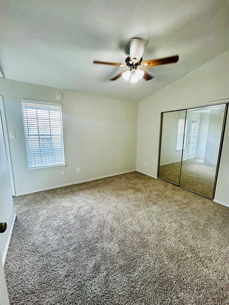 1818 River Crossing Cir - Photo 13