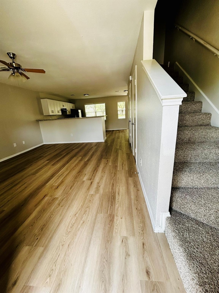 1818 River Crossing Cir - Photo 0