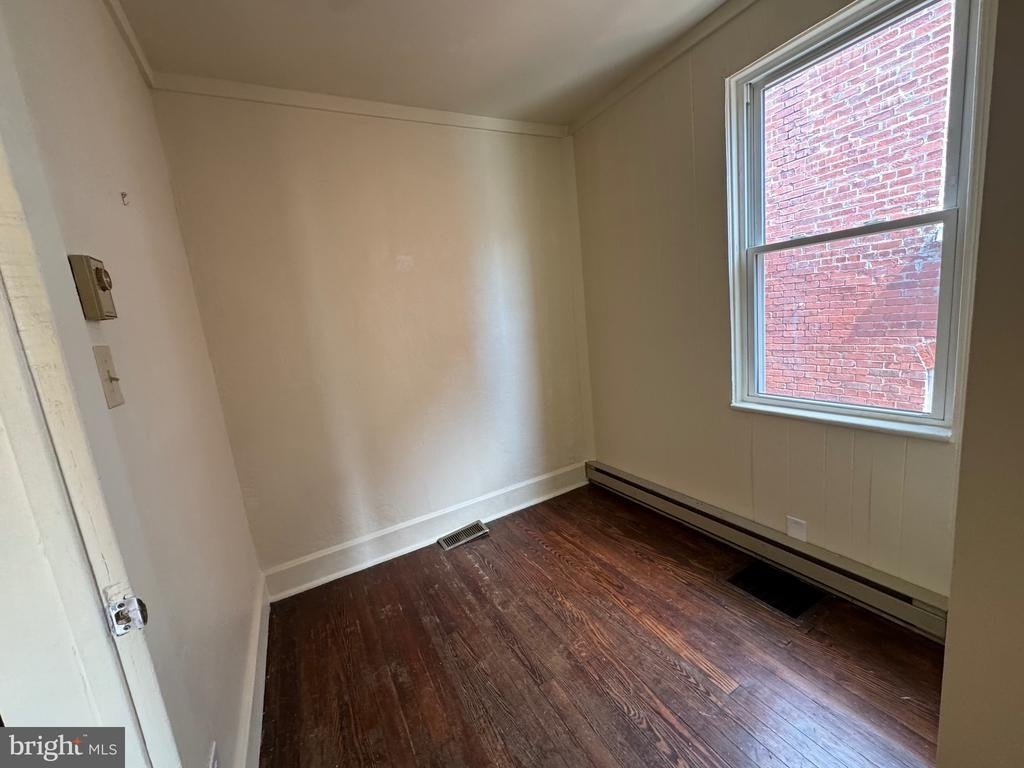 206 Pear Street - Photo 12