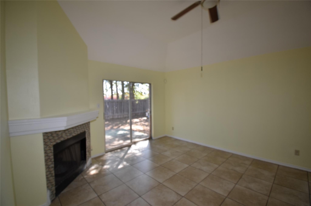 4729 Castleman Dr - Photo 26