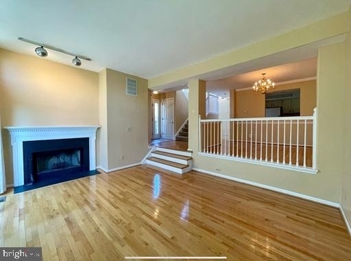 1117 Oakland Court - Photo 0
