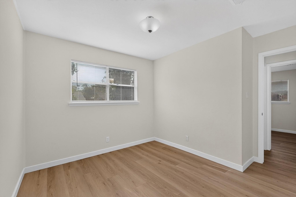 6507 Middleham Pl - Photo 14