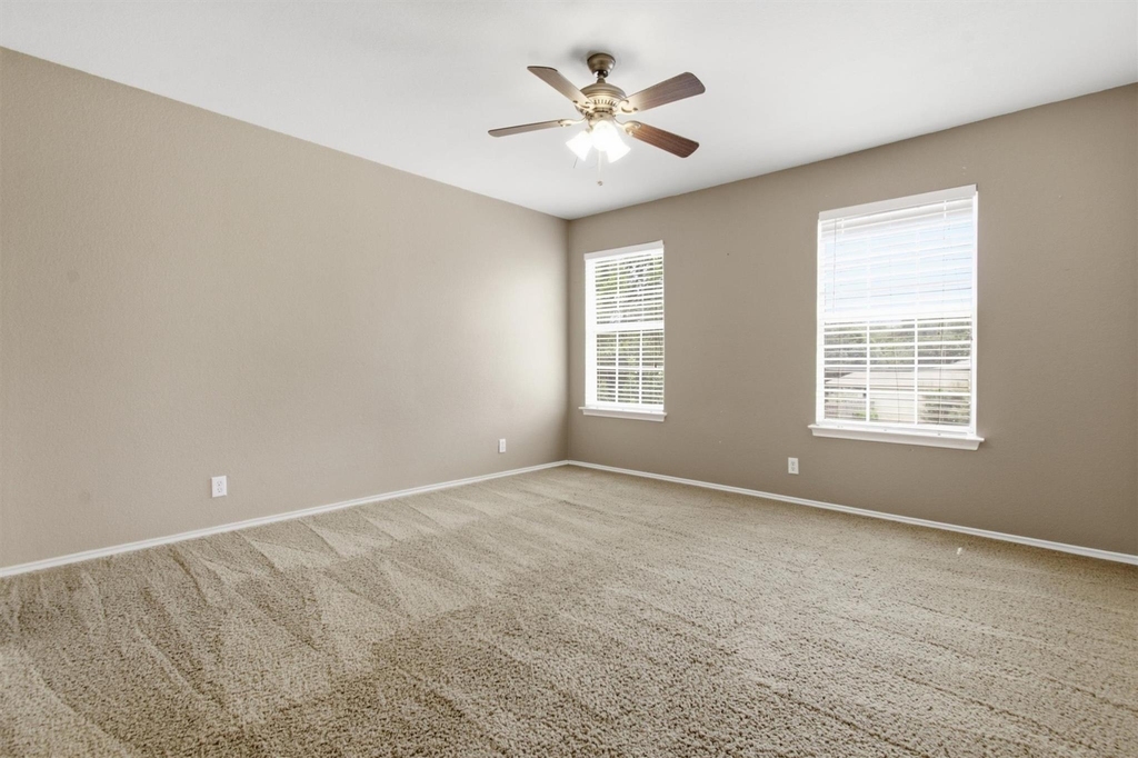 1806 Carriage Hills Trl - Photo 27