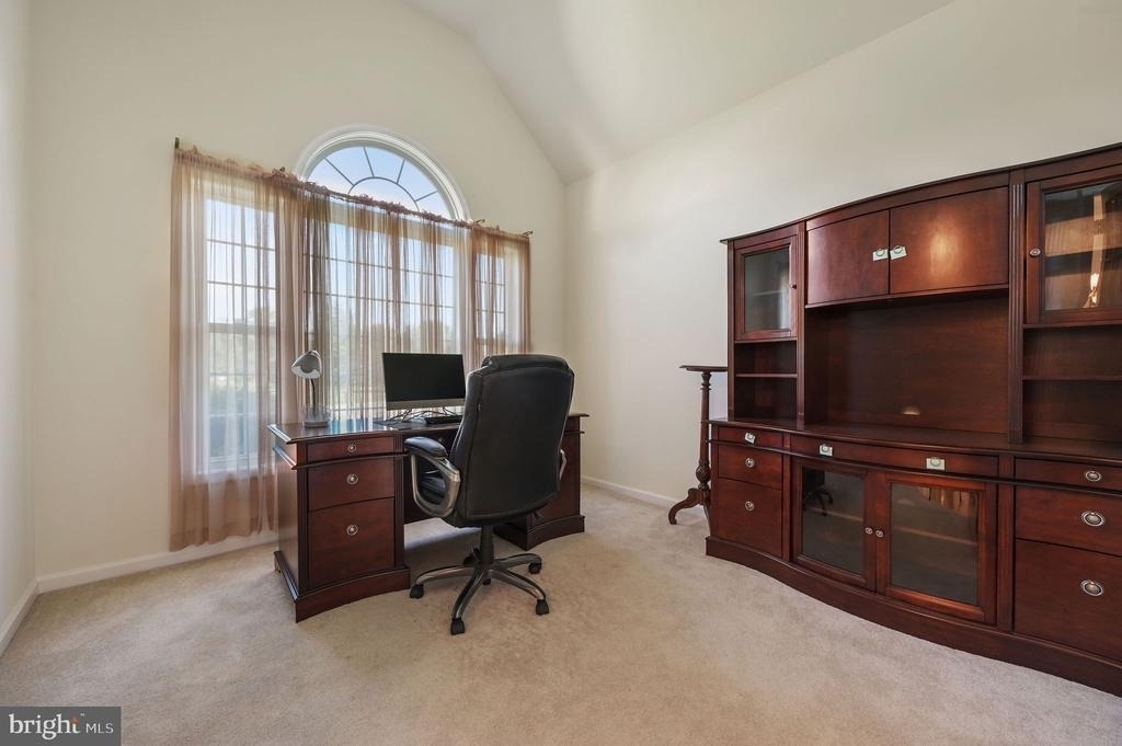 85 Redcrest Court - Photo 13