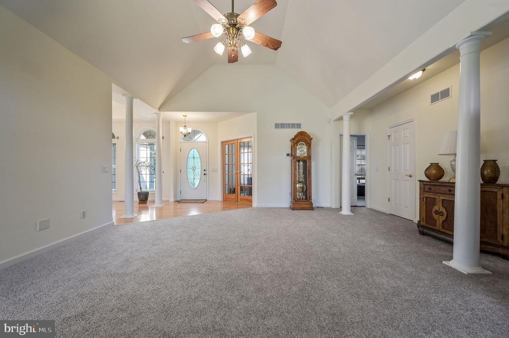 85 Redcrest Court - Photo 3