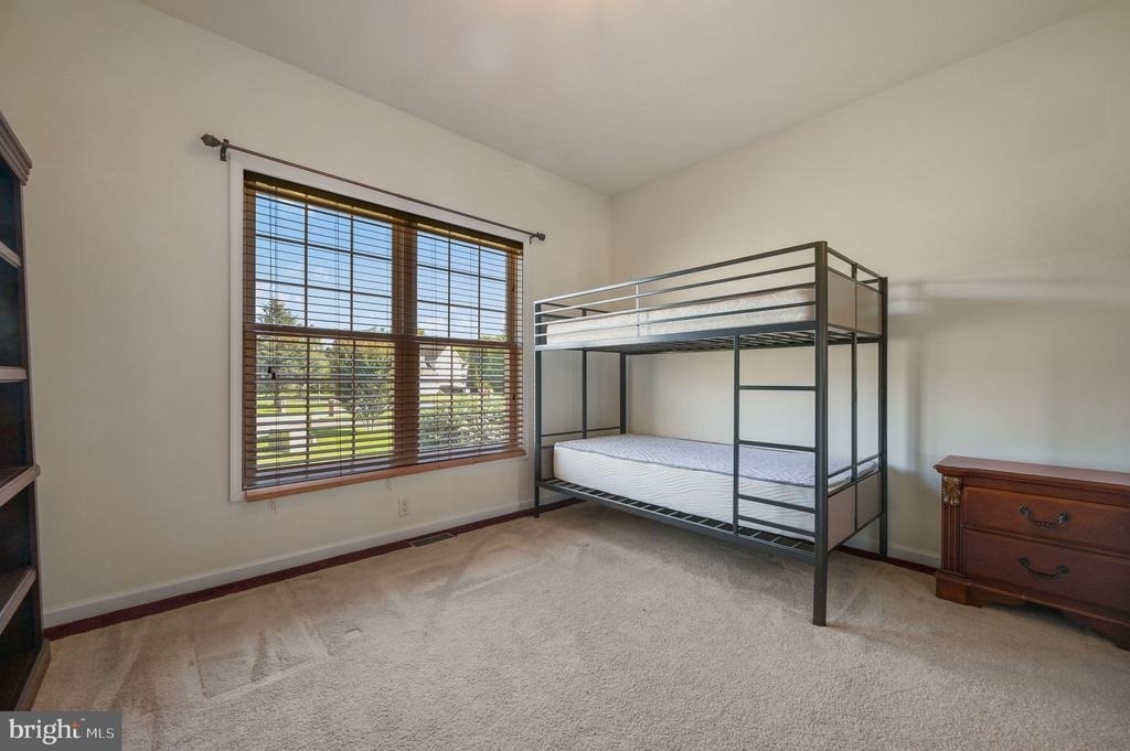 85 Redcrest Court - Photo 14