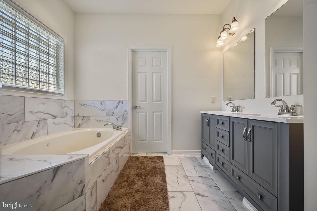 85 Redcrest Court - Photo 12