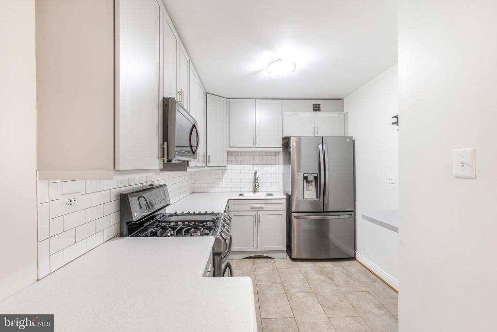 700 7th Street Sw - Photo 4