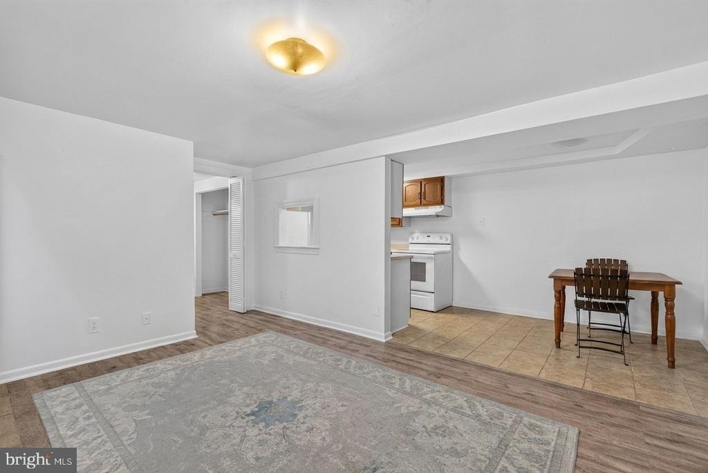 1526 Potomac Avenue Se - Photo 0