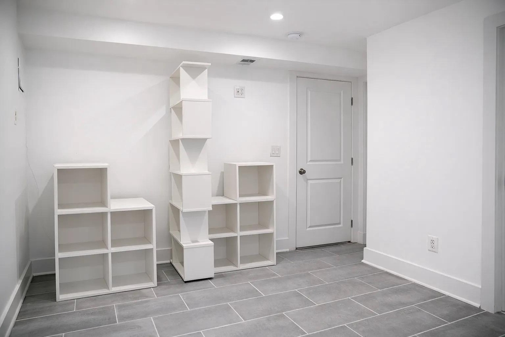 1633 Kalmia Road Nw - Photo 3