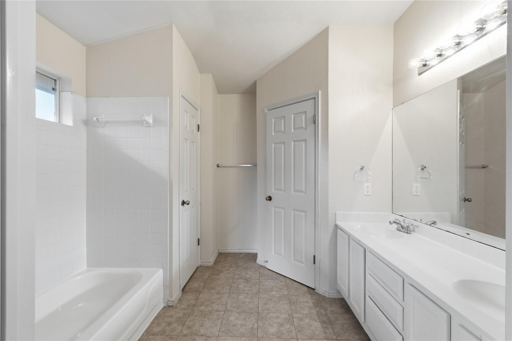 9341 Bernoulli Dr - Photo 12