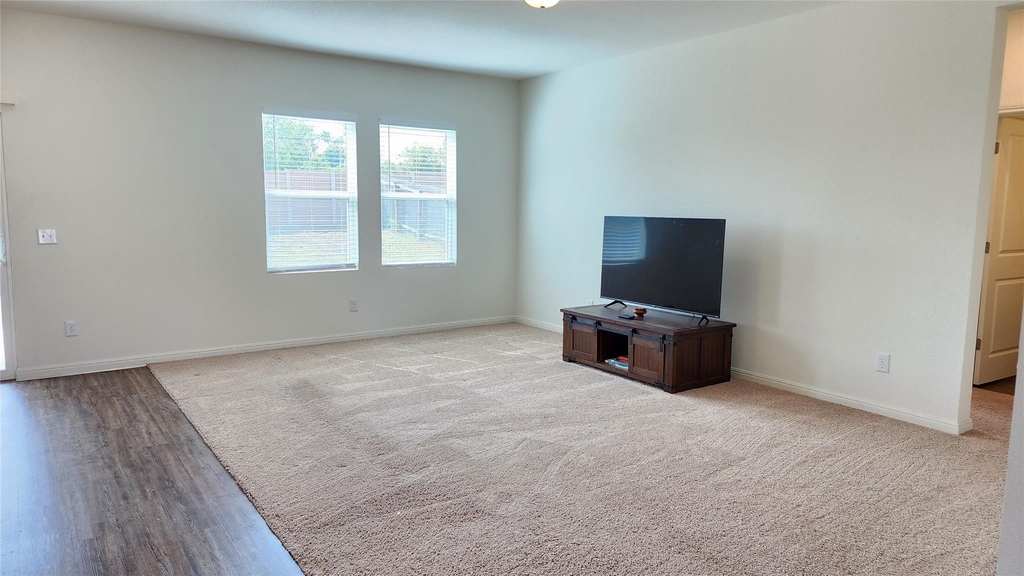 19513 Cloudy Bay Dr - Photo 1