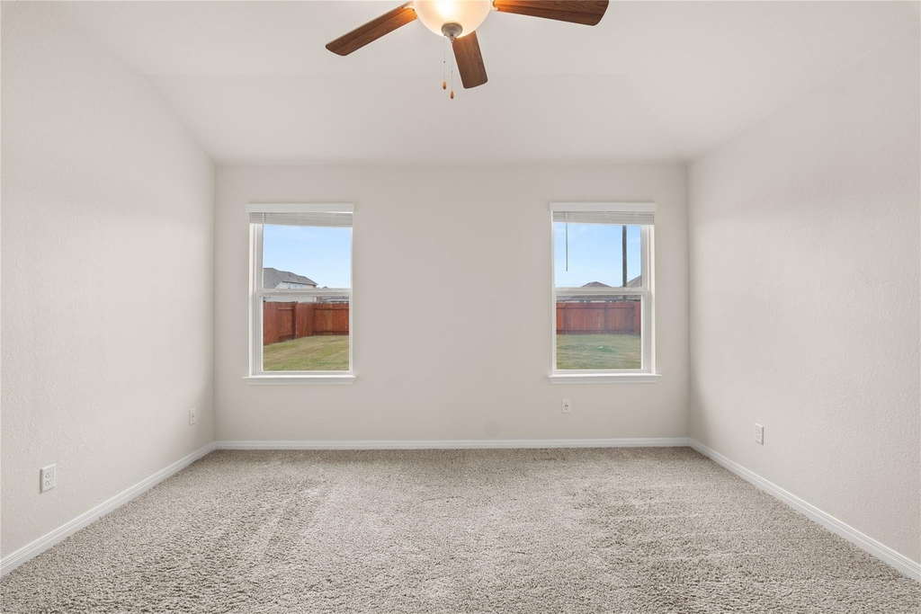 105 Saviano Rd - Photo 7