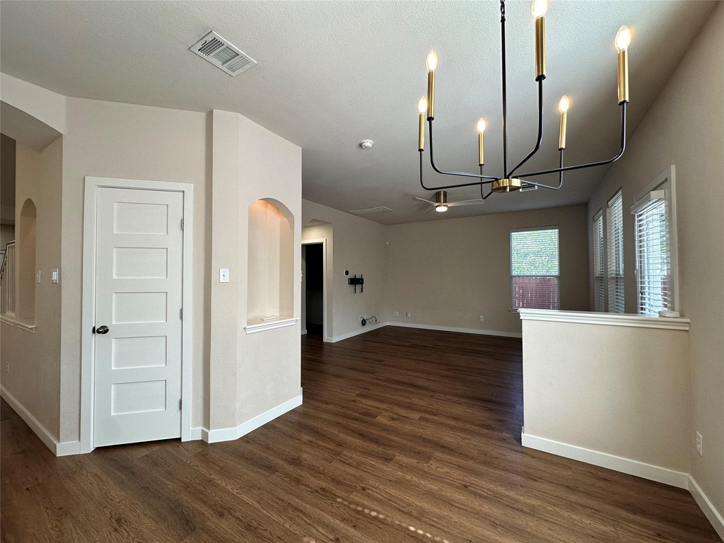 10501 Wylie Dr - Photo 11
