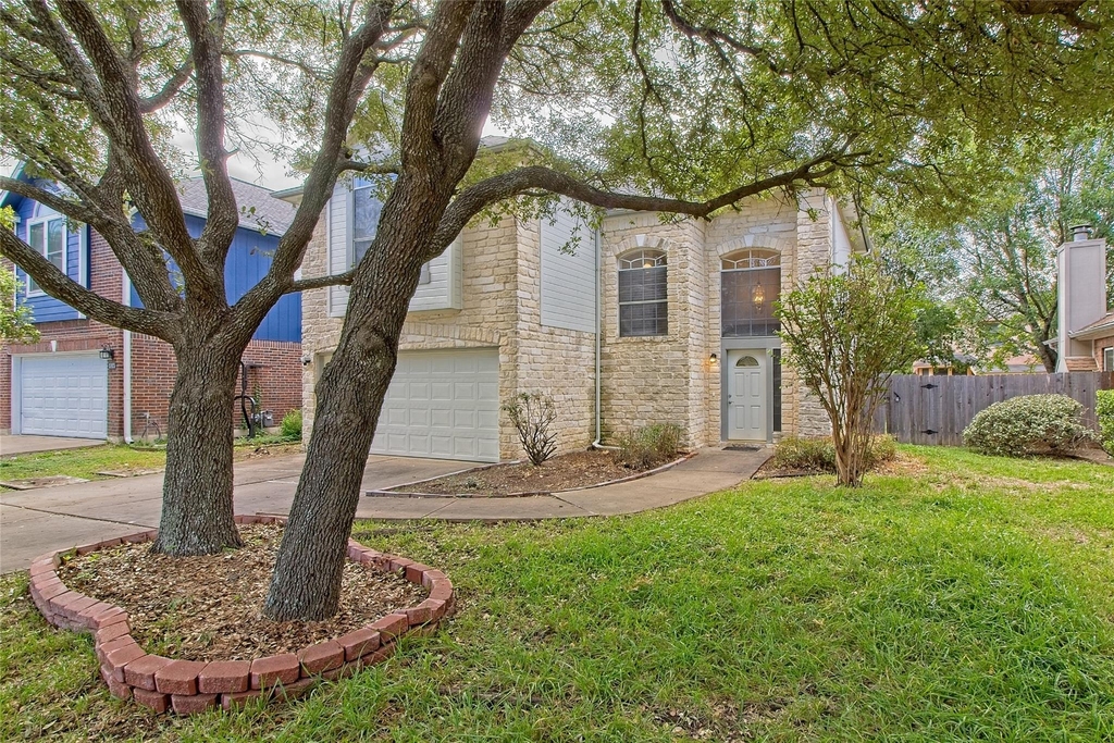 13421 Tossa Ln - Photo 2