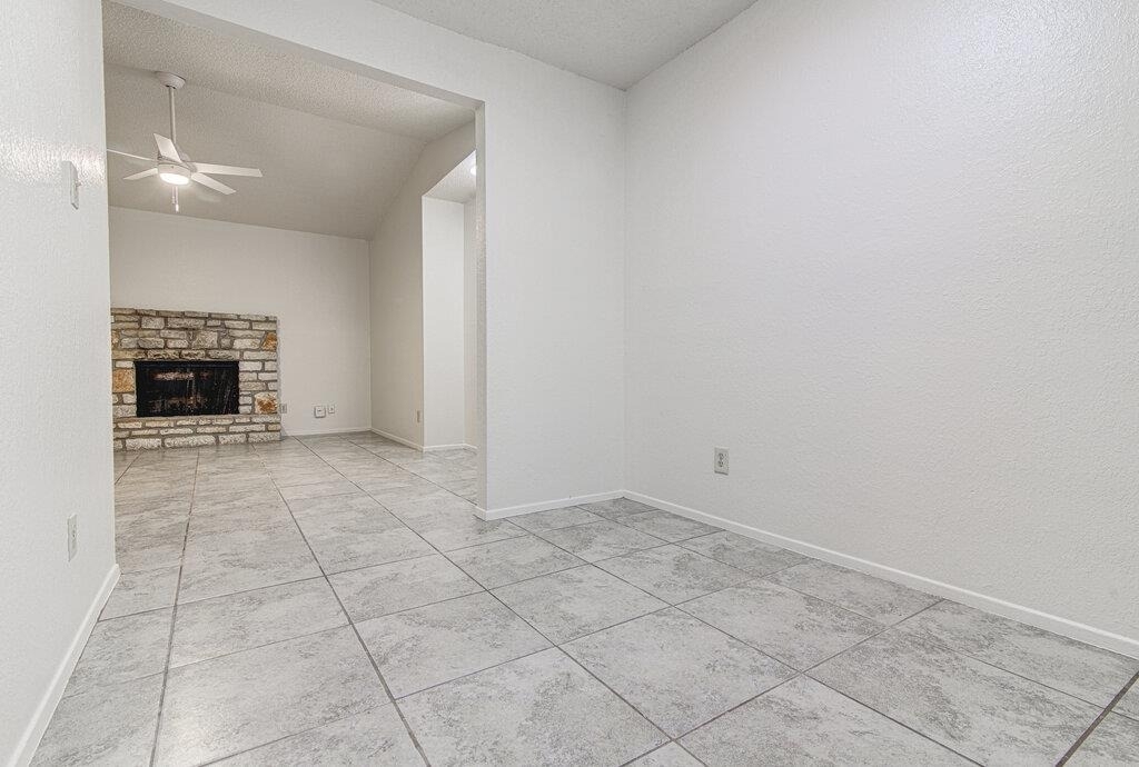 824 King Albert St - Photo 6