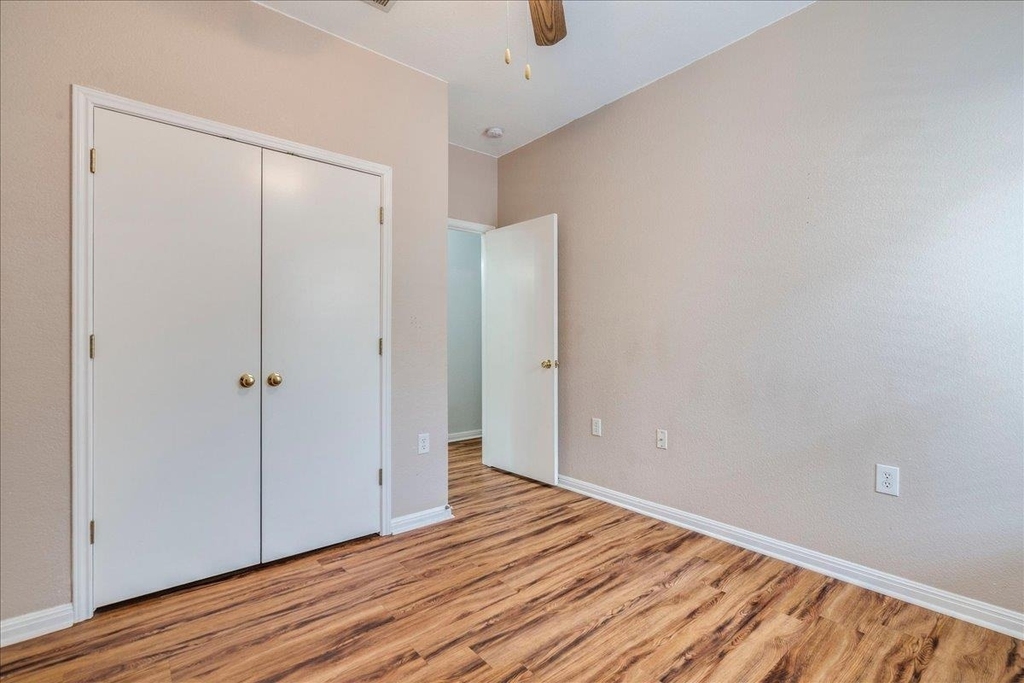 6801 Porter St - Photo 18
