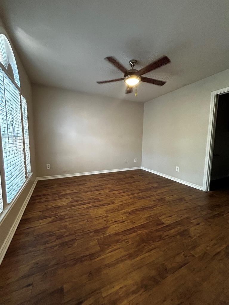 6804 N Capital Of Texas Highway - Photo 17